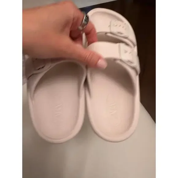 Zara girls Pool slides - Picture 3 of 5